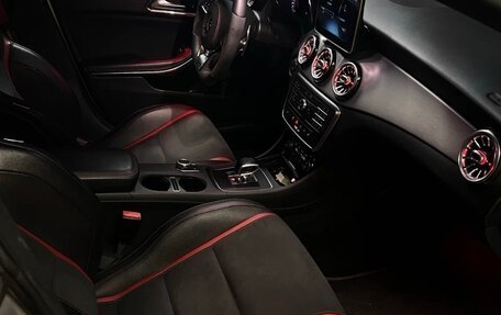 Mercedes-Benz CLA AMG, 2015 год, 2 650 000 рублей, 6 фотография