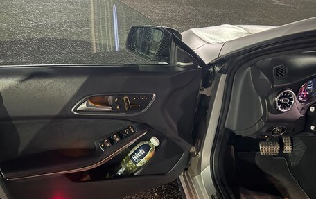 Mercedes-Benz CLA AMG, 2015 год, 2 650 000 рублей, 14 фотография