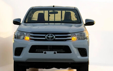 Toyota Hilux VIII, 2026 год, 3 200 000 рублей, 2 фотография