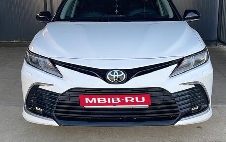 Toyota Camry, 2021 год, 2 350 000 рублей, 5 фотография