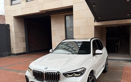 BMW X5, 2019 год, 5 300 000 рублей, 6 фотография