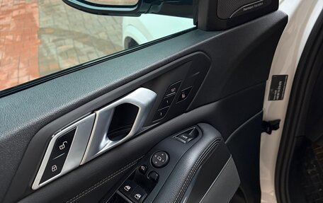 BMW X5, 2019 год, 5 300 000 рублей, 12 фотография