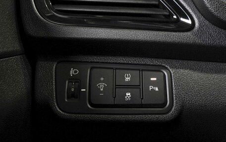 Hyundai Solaris II рестайлинг, 2021 год, 1 680 000 рублей, 18 фотография