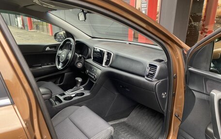 KIA Sportage IV рестайлинг, 2016 год, 1 900 000 рублей, 27 фотография