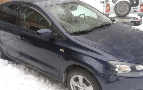 Volkswagen Polo VI (EU Market), 2012 год, 690 000 рублей, 2 фотография