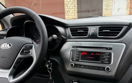 KIA Rio III рестайлинг, 2016 год, 780 000 рублей, 3 фотография