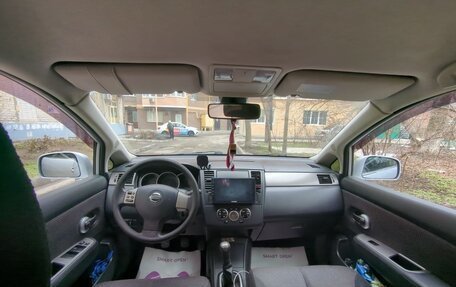 Nissan Tiida, 2010 год, 750 000 рублей, 8 фотография