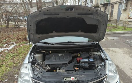 Nissan Tiida, 2010 год, 750 000 рублей, 6 фотография