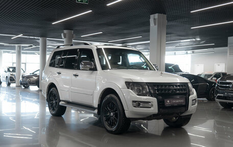 Mitsubishi Pajero IV, 2019 год, 3 820 000 рублей, 2 фотография