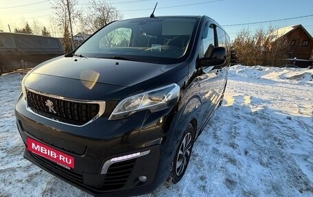 Peugeot Traveller I, 2021 год, 3 500 000 рублей, 3 фотография
