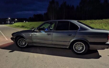 BMW 5 серия, 1988 год, 280 000 рублей, 16 фотография