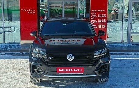 Volkswagen Touareg III, 2020 год, 7 350 000 рублей, 2 фотография