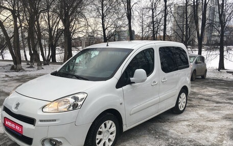 Peugeot Partner II рестайлинг 2, 2012 год, 800 000 рублей, 1 фотография