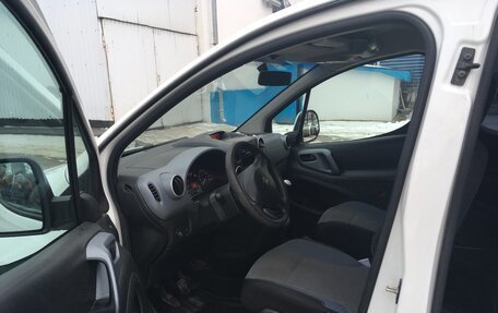 Peugeot Partner II рестайлинг 2, 2012 год, 800 000 рублей, 9 фотография