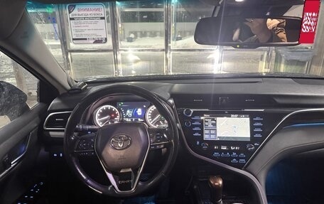 Toyota Camry, 2018 год, 2 450 000 рублей, 1 фотография