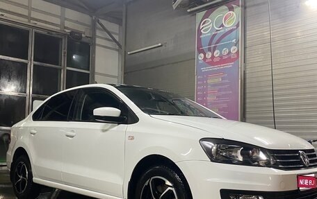 Volkswagen Polo VI (EU Market), 2017 год, 1 050 000 рублей, 1 фотография