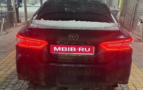 Toyota Camry, 2018 год, 2 450 000 рублей, 3 фотография