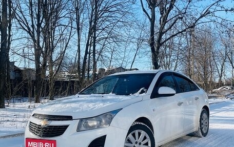 Chevrolet Cruze II, 2013 год, 850 000 рублей, 2 фотография