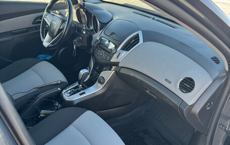 Chevrolet Cruze II, 2013 год, 820 000 рублей, 6 фотография