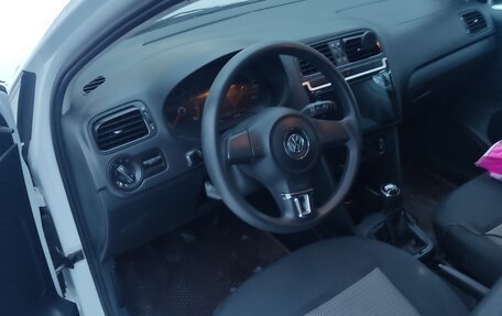 Volkswagen Polo VI (EU Market), 2014 год, 590 000 рублей, 10 фотография