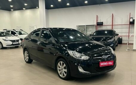 Hyundai Solaris II рестайлинг, 2012 год, 800 000 рублей, 1 фотография
