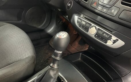 Renault Laguna III рестайлинг, 2009 год, 590 000 рублей, 17 фотография