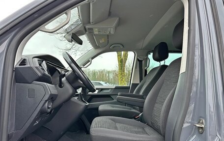 Volkswagen Multivan T6 рестайлинг, 2021 год, 4 000 000 рублей, 5 фотография