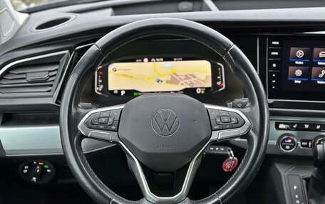 Volkswagen Multivan T6 рестайлинг, 2021 год, 4 000 000 рублей, 6 фотография