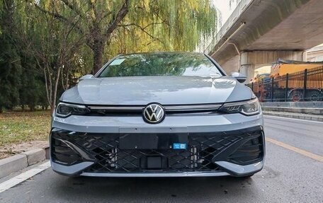 Volkswagen Golf VIII, 2026 год, 2 840 000 рублей, 2 фотография