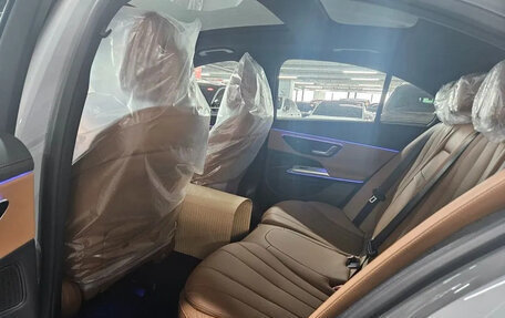 Mercedes-Benz E-Класс, 2025 год, 6 600 000 рублей, 9 фотография