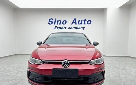 Volkswagen Golf VIII, 2022 год, 2 100 000 рублей, 2 фотография