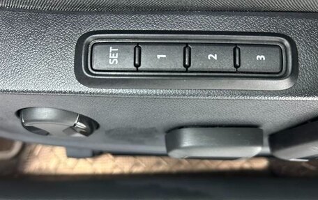 Volkswagen Golf VIII, 2022 год, 2 100 000 рублей, 12 фотография