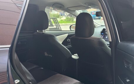 Toyota Prius Alpha I (ZVW40/41), 2016 год, 1 370 000 рублей, 8 фотография