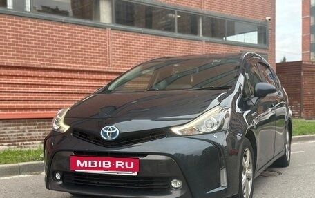 Toyota Prius Alpha I (ZVW40/41), 2016 год, 1 370 000 рублей, 3 фотография