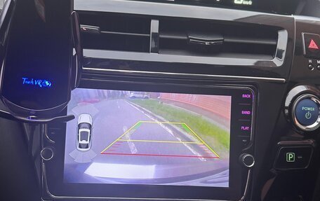 Toyota Prius Alpha I (ZVW40/41), 2016 год, 1 370 000 рублей, 10 фотография