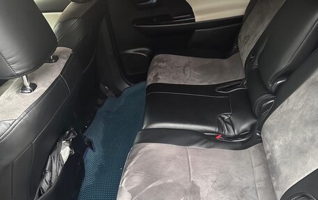 Toyota Prius Alpha I (ZVW40/41), 2016 год, 1 370 000 рублей, 9 фотография