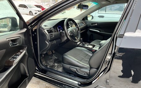 Toyota Camry, 2017 год, 2 300 000 рублей, 7 фотография