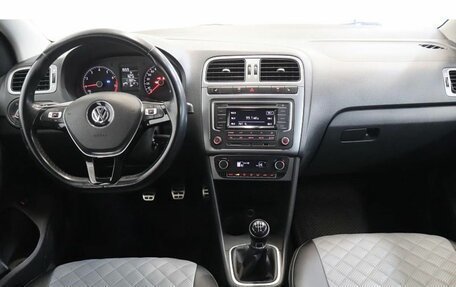 Volkswagen Polo VI (EU Market), 2016 год, 1 038 000 рублей, 11 фотография
