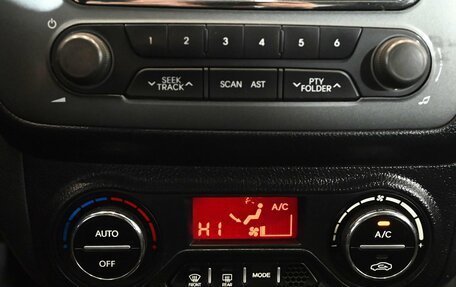 KIA Rio III рестайлинг, 2013 год, 930 000 рублей, 16 фотография