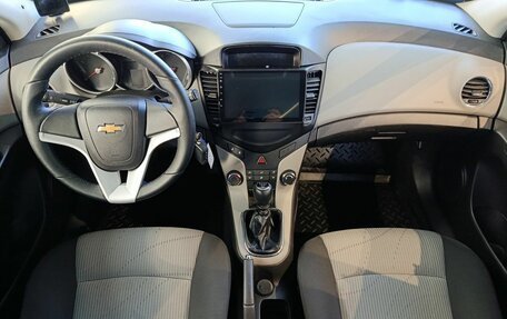 Chevrolet Cruze II, 2012 год, 730 000 рублей, 10 фотография