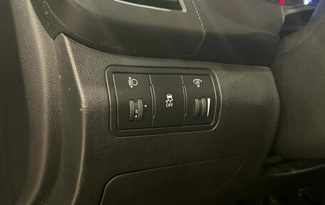 Hyundai Solaris II рестайлинг, 2012 год, 800 000 рублей, 10 фотография