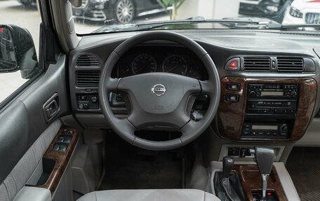 Nissan Patrol, 2003 год, 995 000 рублей, 15 фотография