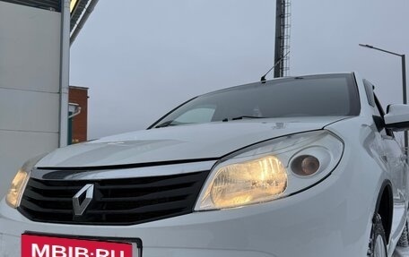 Renault Sandero I, 2011 год, 396 000 рублей, 2 фотография