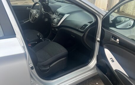 Hyundai Solaris II рестайлинг, 2016 год, 750 000 рублей, 5 фотография