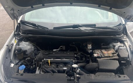 Hyundai Solaris II рестайлинг, 2016 год, 750 000 рублей, 11 фотография