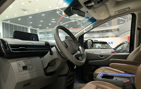 Hyundai Staria, 2021 год, 4 500 000 рублей, 16 фотография