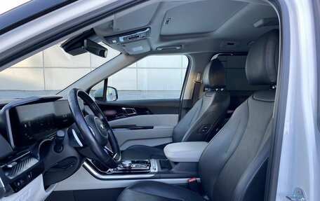 KIA Carnival, 2021 год, 4 099 000 рублей, 28 фотография