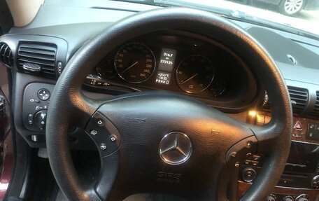 Mercedes-Benz C-Класс, 2006 год, 530 000 рублей, 3 фотография