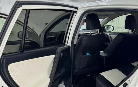 Toyota RAV4, 2014 год, 2 400 000 рублей, 9 фотография