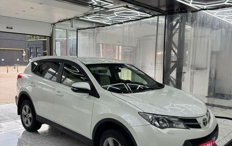 Toyota RAV4, 2014 год, 2 400 000 рублей, 4 фотография